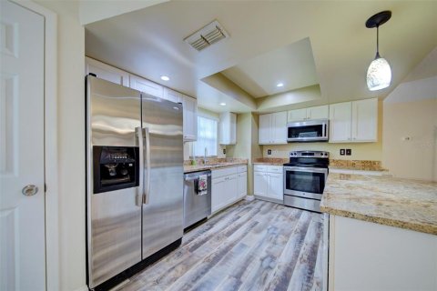 Casa en venta en Spring Hill, Florida, 3 dormitorios, 112.32 m2 № 2387541 - foto 19