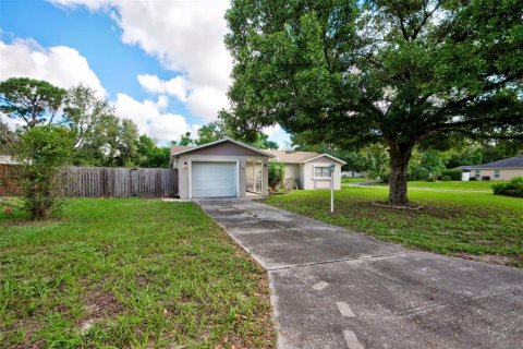 Casa en venta en Spring Hill, Florida, 3 dormitorios, 112.32 m2 № 2387541 - foto 3
