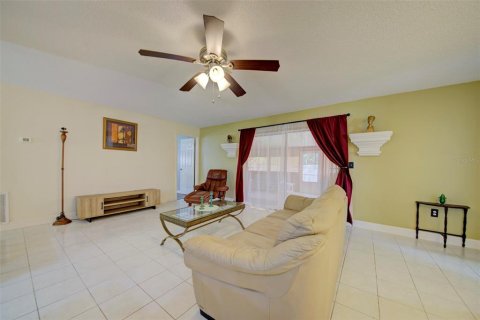 Casa en venta en Spring Hill, Florida, 3 dormitorios, 112.32 m2 № 2387541 - foto 14