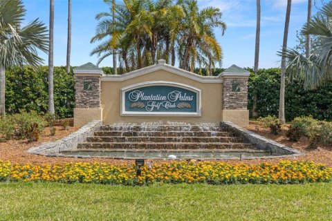 House in Land O' Lakes, Florida 2 bedrooms, 124.58 sq.m. № 2210071 - photo 28