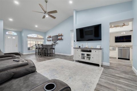 House in Trinity, Florida 2 bedrooms, 149.48 sq.m. № 1903959 - photo 11