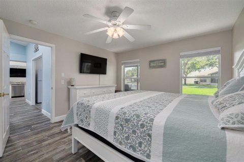 House in Trinity, Florida 2 bedrooms, 149.48 sq.m. № 1903959 - photo 15
