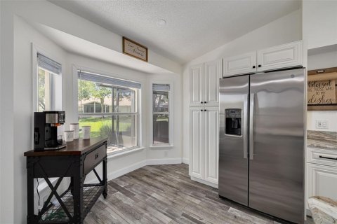 House in Trinity, Florida 2 bedrooms, 149.48 sq.m. № 1903959 - photo 4