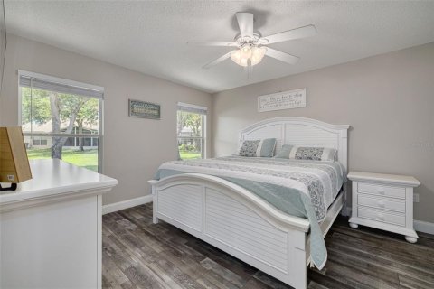 House in Trinity, Florida 2 bedrooms, 149.48 sq.m. № 1903959 - photo 14