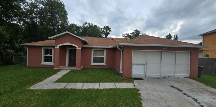 Casa en Kissimmee, Florida 3 dormitorios, 112.6 m2 № 1825373