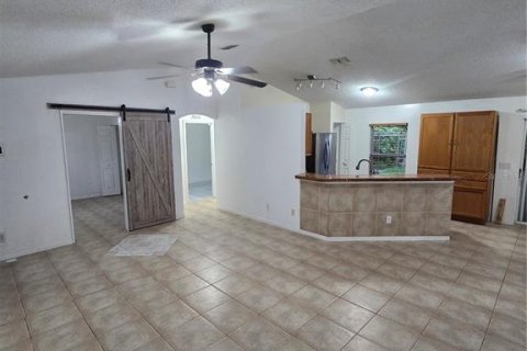 Casa en venta en Kissimmee, Florida, 3 dormitorios, 112.6 m2 № 1825373 - foto 2