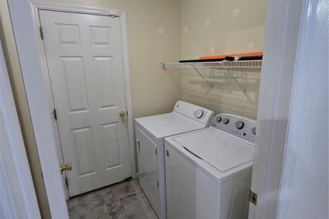 Casa en venta en Kissimmee, Florida, 3 dormitorios, 112.6 m2 № 1825373 - foto 10