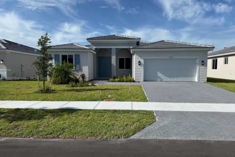 House in Homestead, Florida 5 bedrooms, 239.97 sq.m. № 1821979 - photo 1