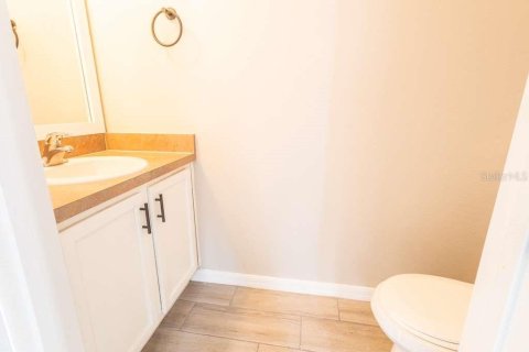 Townhouse in Kissimmee, Florida 2 bedrooms, 108.05 sq.m. № 2211860 - photo 5