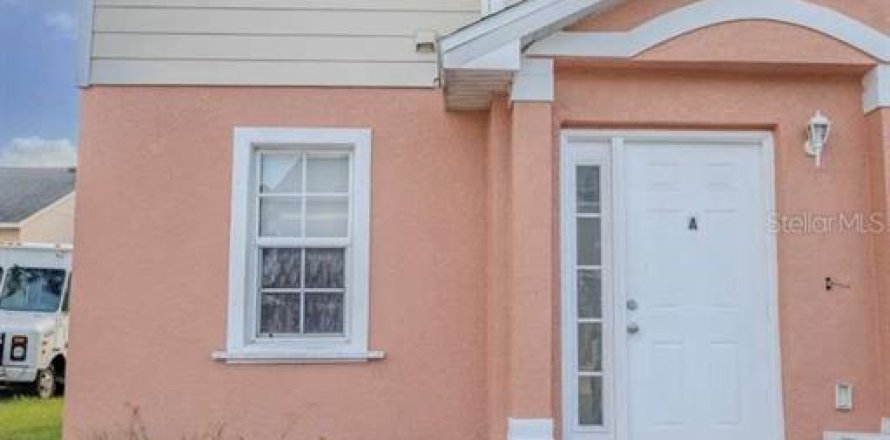 Townhouse in Kissimmee, Florida 2 bedrooms, 108.05 sq.m. № 2211860