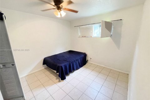 Condo in Lake Worth, Florida, 2 bedrooms  № 1991293 - photo 5