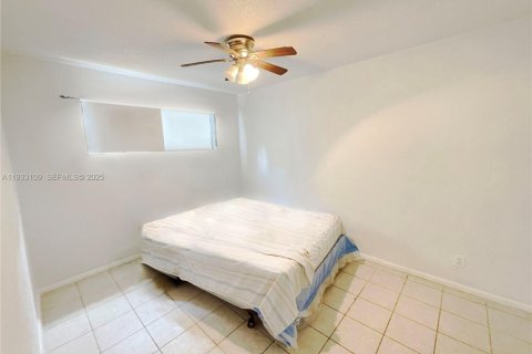 Condo in Lake Worth, Florida, 2 bedrooms  № 1991293 - photo 6