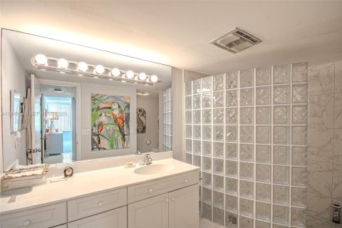 Copropriété à vendre à South Palm Beach, Floride: 2 chambres, 131.64 m2 № 2004496 - photo 17