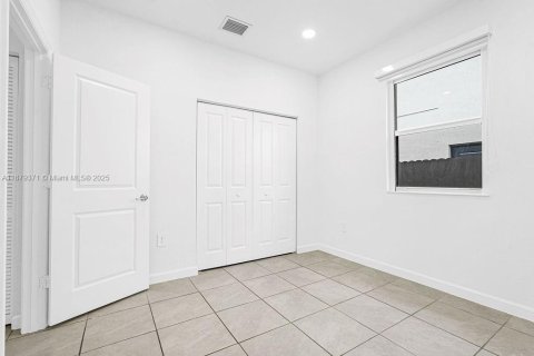 Villa ou maison à vendre à Miami, Floride: 4 chambres, 173.73 m2 № 1931891 - photo 22