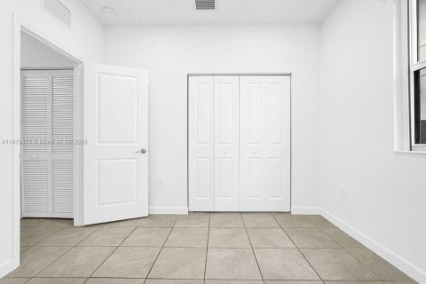 Villa ou maison à vendre à Miami, Floride: 4 chambres, 173.73 m2 № 1931891 - photo 21