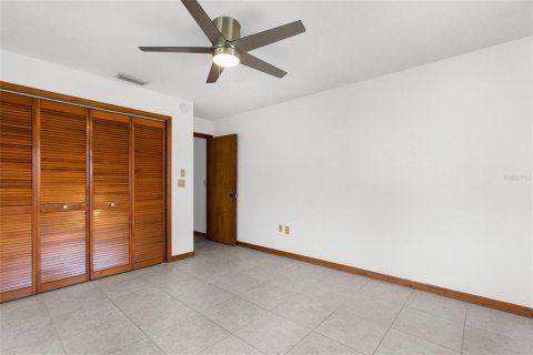 House in Spring Hill, Florida 3 bedrooms, 170.57 sq.m. № 1538970 - photo 24