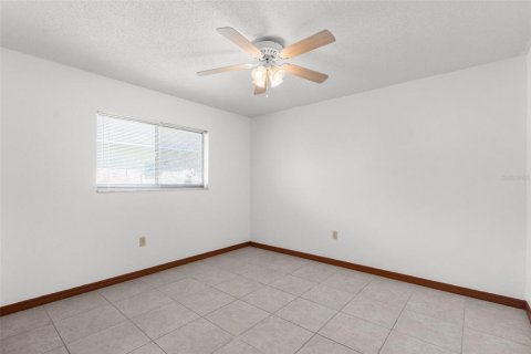 House in Spring Hill, Florida 3 bedrooms, 170.57 sq.m. № 1538970 - photo 28