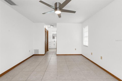 House in Spring Hill, Florida 3 bedrooms, 170.57 sq.m. № 1538970 - photo 14