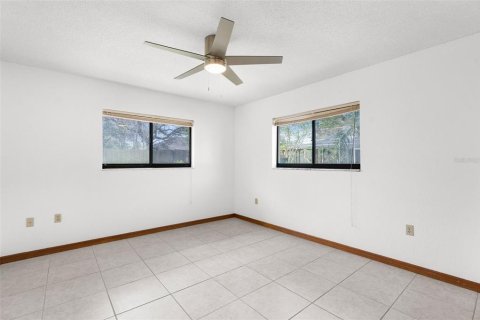 House in Spring Hill, Florida 3 bedrooms, 170.57 sq.m. № 1538970 - photo 23