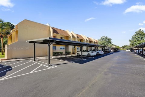 Кондоминиум с 2 спальнями в Делрей-Бич, Флорида № 1983327