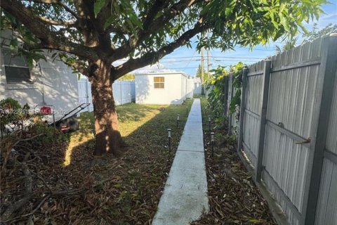 Immobilier commercial à louer à Miami, Floride: 1 chambre, 97.27 m2 № 1976628 - photo 4