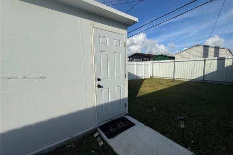 Immobilier commercial à louer à Miami, Floride: 1 chambre, 97.27 m2 № 1976628 - photo 10