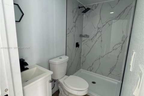Immobilier commercial à louer à Miami, Floride: 1 chambre, 97.27 m2 № 1976628 - photo 12
