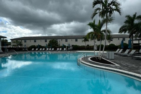 Townhouse in Homestead, Florida 3 bedrooms, 160.07 sq.m. № 1867989 - photo 14