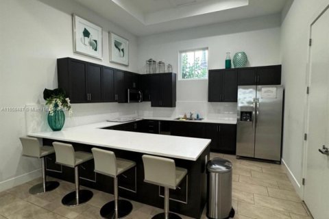 Townhouse in Homestead, Florida 3 bedrooms, 160.07 sq.m. № 1867989 - photo 17