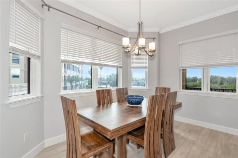 Touwnhouse à vendre à Sarasota, Floride: 4 chambres, 165.18 m2 № 1725188 - photo 15