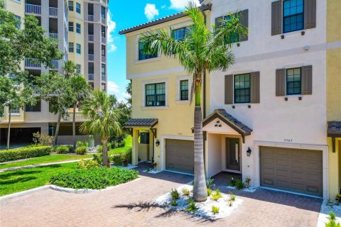 Touwnhouse à vendre à Sarasota, Floride: 4 chambres, 165.18 m2 № 1725188 - photo 2