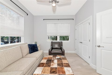 Touwnhouse à vendre à Sarasota, Floride: 4 chambres, 165.18 m2 № 1725188 - photo 19