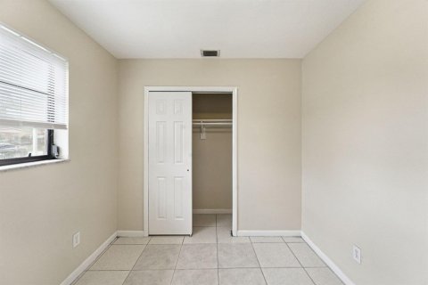 Villa ou maison à vendre à Miami Gardens, Floride: 3 chambres, 119.84 m2 № 2439401 - photo 20