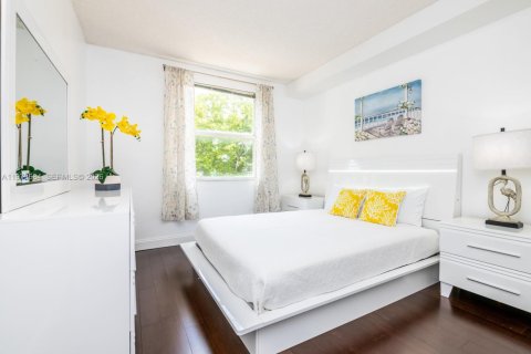 Copropriété à vendre à Sunny Isles Beach, Floride: 2 chambres, 95.13 m2 № 2036567 - photo 19