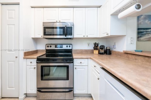 Copropriété à vendre à Sunny Isles Beach, Floride: 2 chambres, 95.13 m2 № 2036567 - photo 7