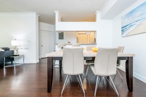 Copropriété à vendre à Sunny Isles Beach, Floride: 2 chambres, 95.13 m2 № 2036567 - photo 5