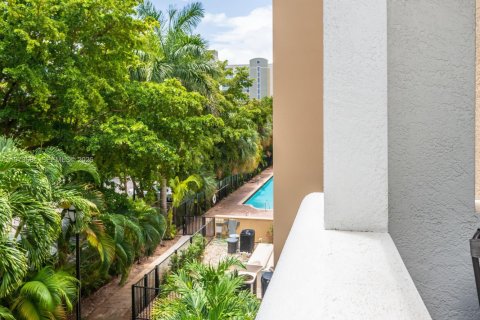 Copropriété à vendre à Sunny Isles Beach, Floride: 2 chambres, 95.13 m2 № 2036567 - photo 18