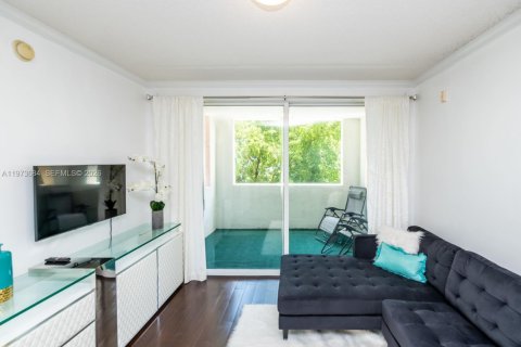 Copropriété à vendre à Sunny Isles Beach, Floride: 2 chambres, 95.13 m2 № 2036567 - photo 10