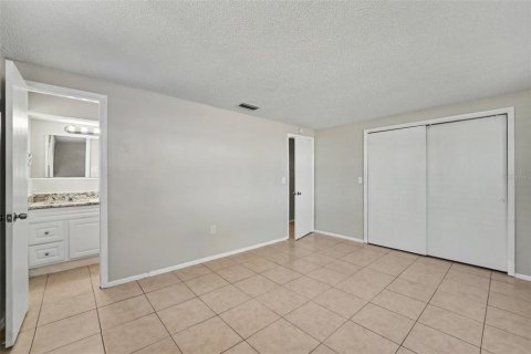 Villa ou maison à vendre à New Port Richey, Floride: 3 chambres, 148.18 m2 № 2350385 - photo 20