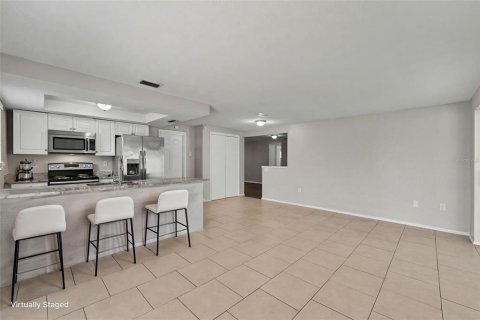 Villa ou maison à vendre à New Port Richey, Floride: 3 chambres, 148.18 m2 № 2350385 - photo 12
