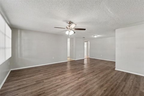Villa ou maison à vendre à New Port Richey, Floride: 3 chambres, 148.18 m2 № 2350385 - photo 6