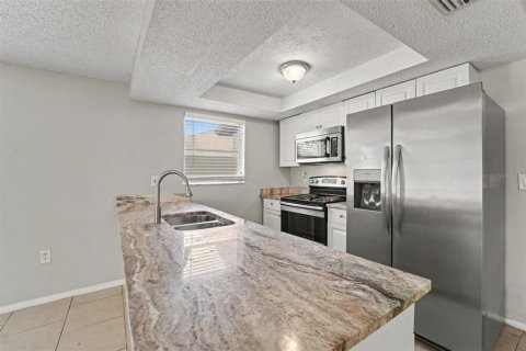 Villa ou maison à vendre à New Port Richey, Floride: 3 chambres, 148.18 m2 № 2350385 - photo 11