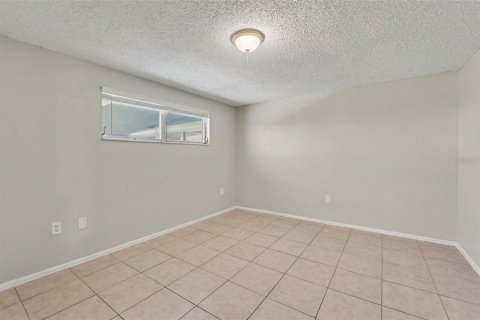 Villa ou maison à vendre à New Port Richey, Floride: 3 chambres, 148.18 m2 № 2350385 - photo 14