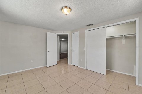 Villa ou maison à vendre à New Port Richey, Floride: 3 chambres, 148.18 m2 № 2350385 - photo 17