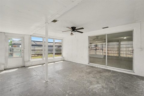 Villa ou maison à vendre à New Port Richey, Floride: 3 chambres, 148.18 m2 № 2350385 - photo 27