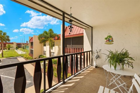 Condo in Rotonda, Florida, 1 bedroom  № 1302897 - photo 15