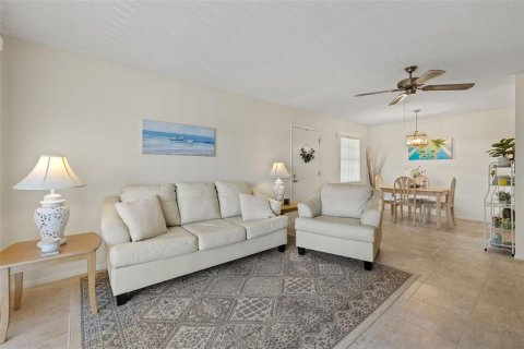 Condo in Rotonda, Florida, 1 bedroom  № 1302897 - photo 6