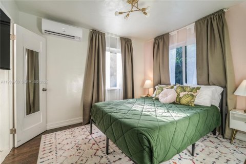 Casa en venta en Miami, Florida, 3 dormitorios, 122.63 m2 № 1993260 - foto 15