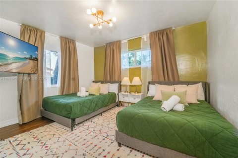 Casa en venta en Miami, Florida, 3 dormitorios, 122.63 m2 № 1993260 - foto 20