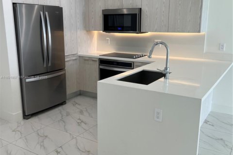 Copropriété à louer à Sunrise, Floride: 2 chambres, 81.48 m2 № 1979605 - photo 18